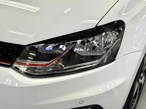 Volkswagen Polo 2016