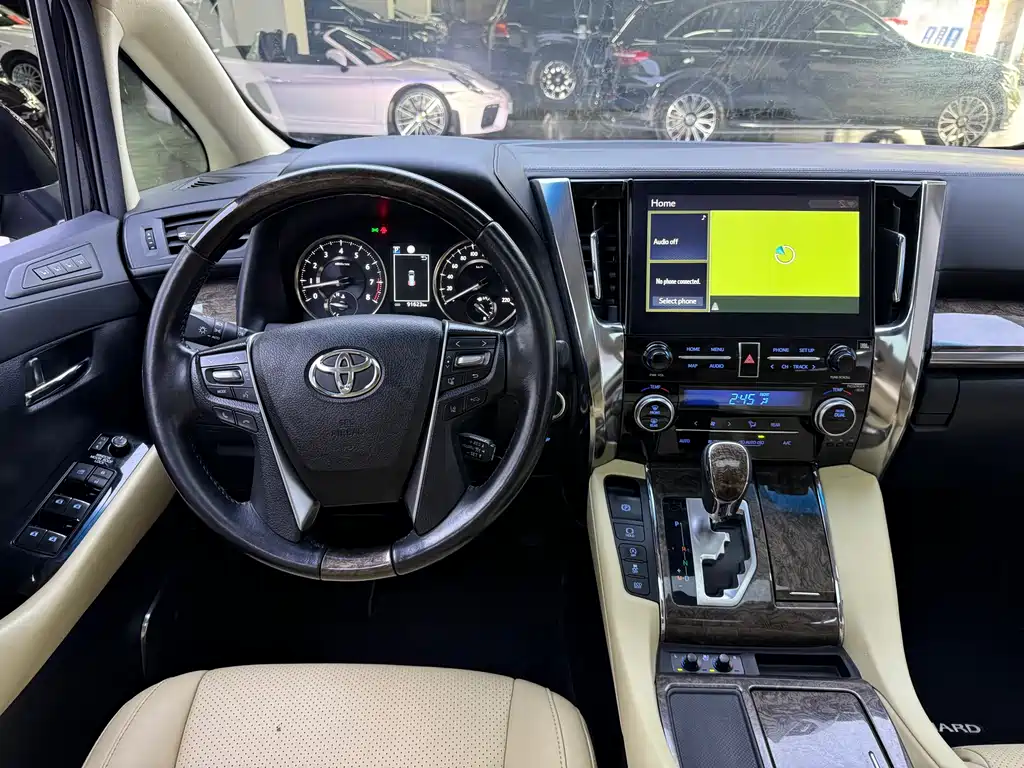 Toyota Alphard 2022 — фото 15