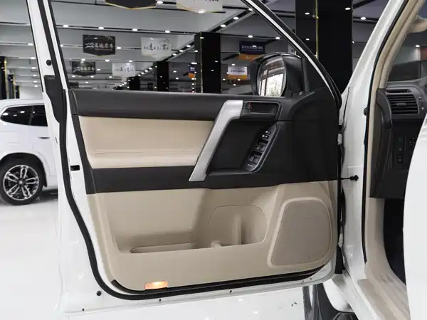 Toyota Prado 2010