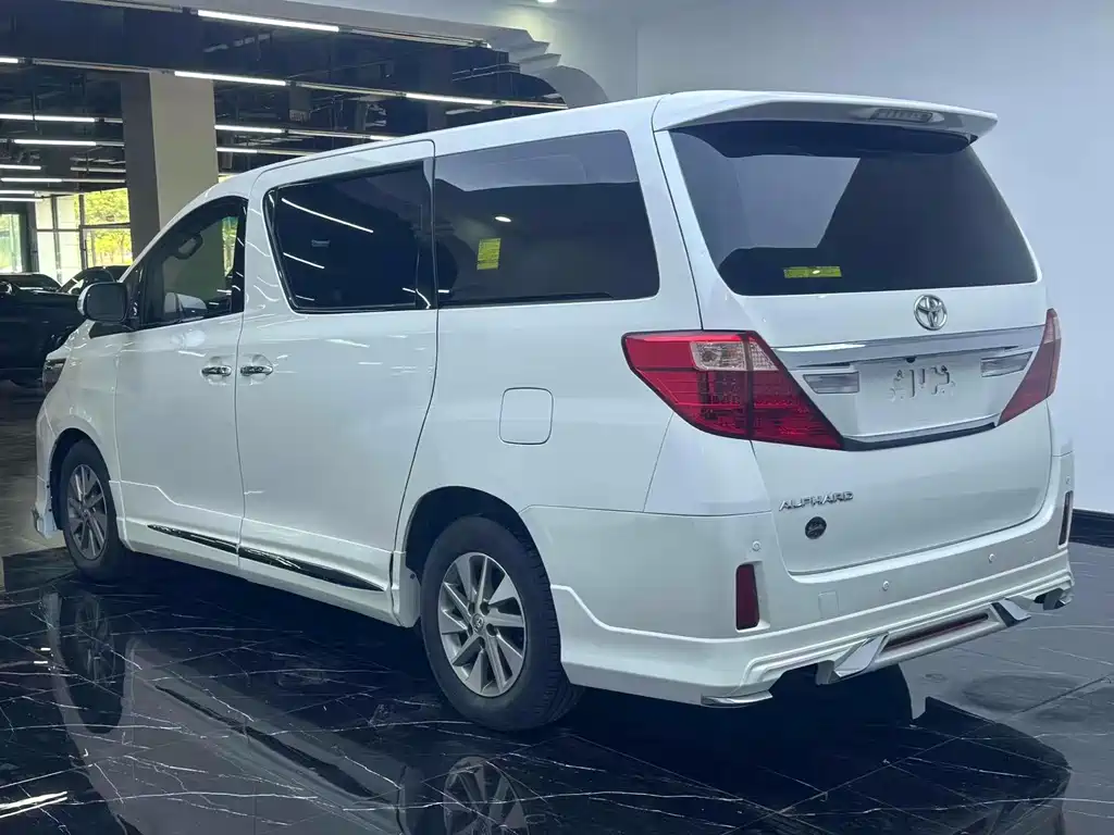 Toyota Alphard 2015 — фото 14