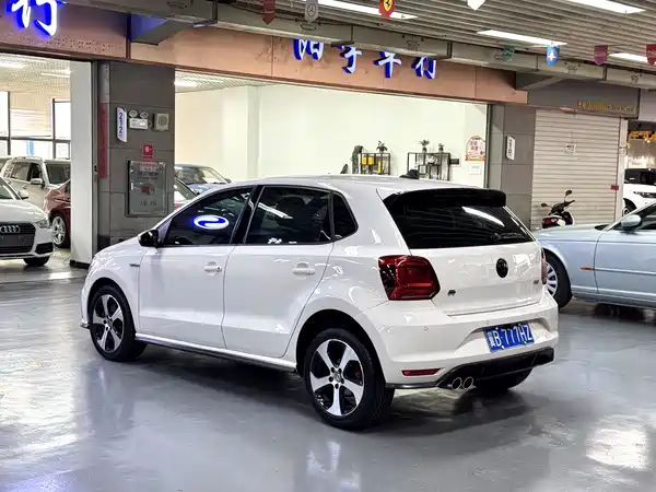 Volkswagen Polo 2016