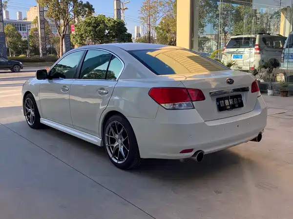 Subaru Legacy 2010