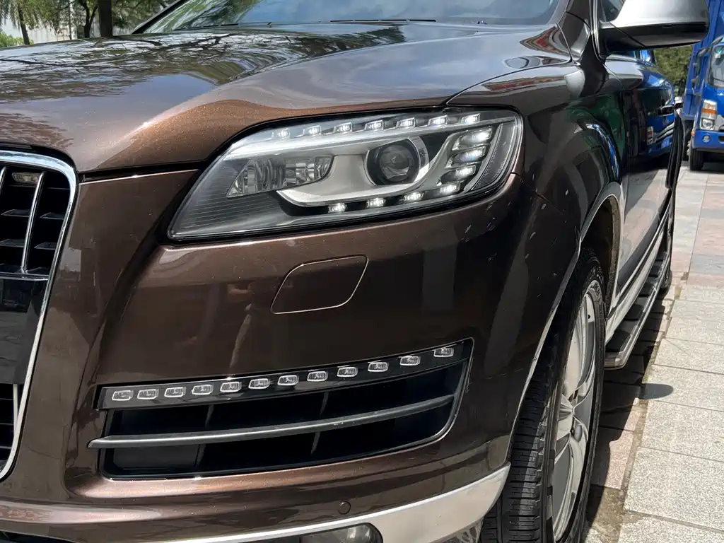 Audi Q7 2015 — фото 27