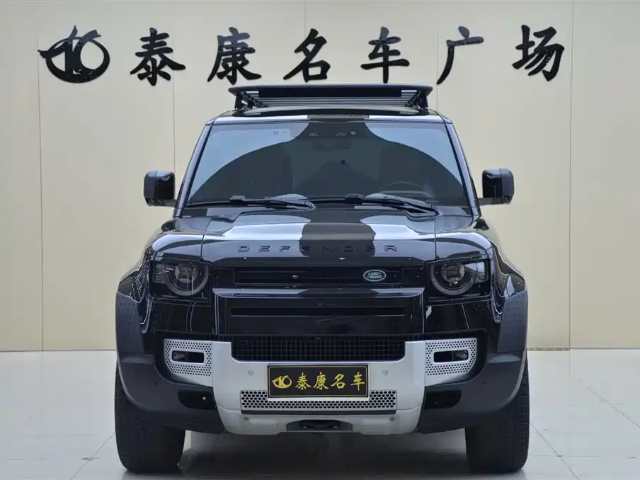 Land Rover Defender 2023