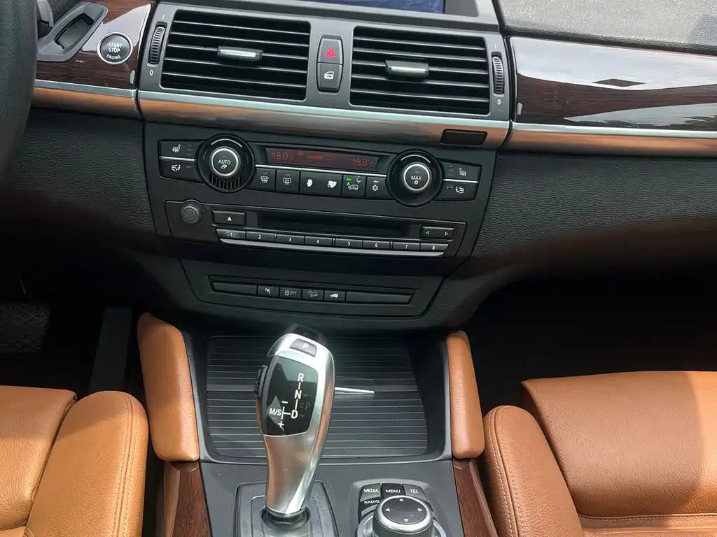 BMW X6 2014 — фото 15