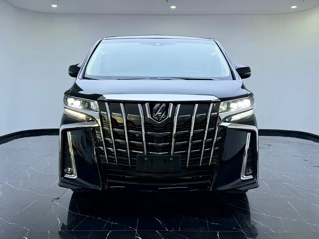 Toyota Alphard 2022 — фото 2