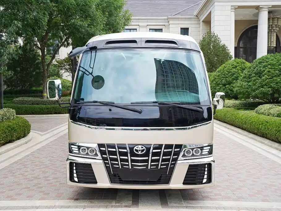 Toyota Coaster 2020 — фото 2