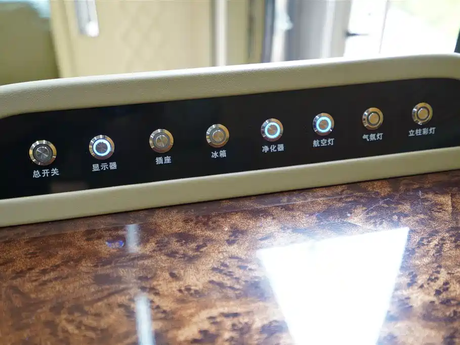 Toyota Coaster 2020 — фото 16