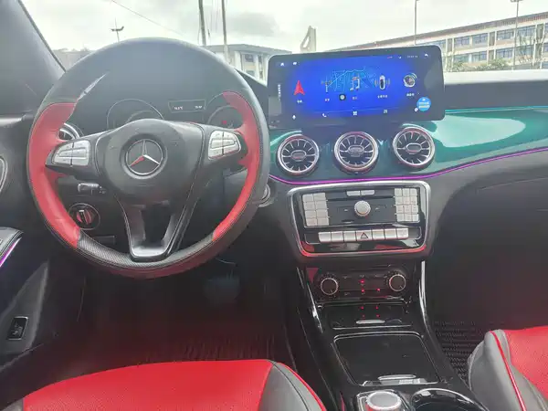 Mercedes-Benz CLA 2016