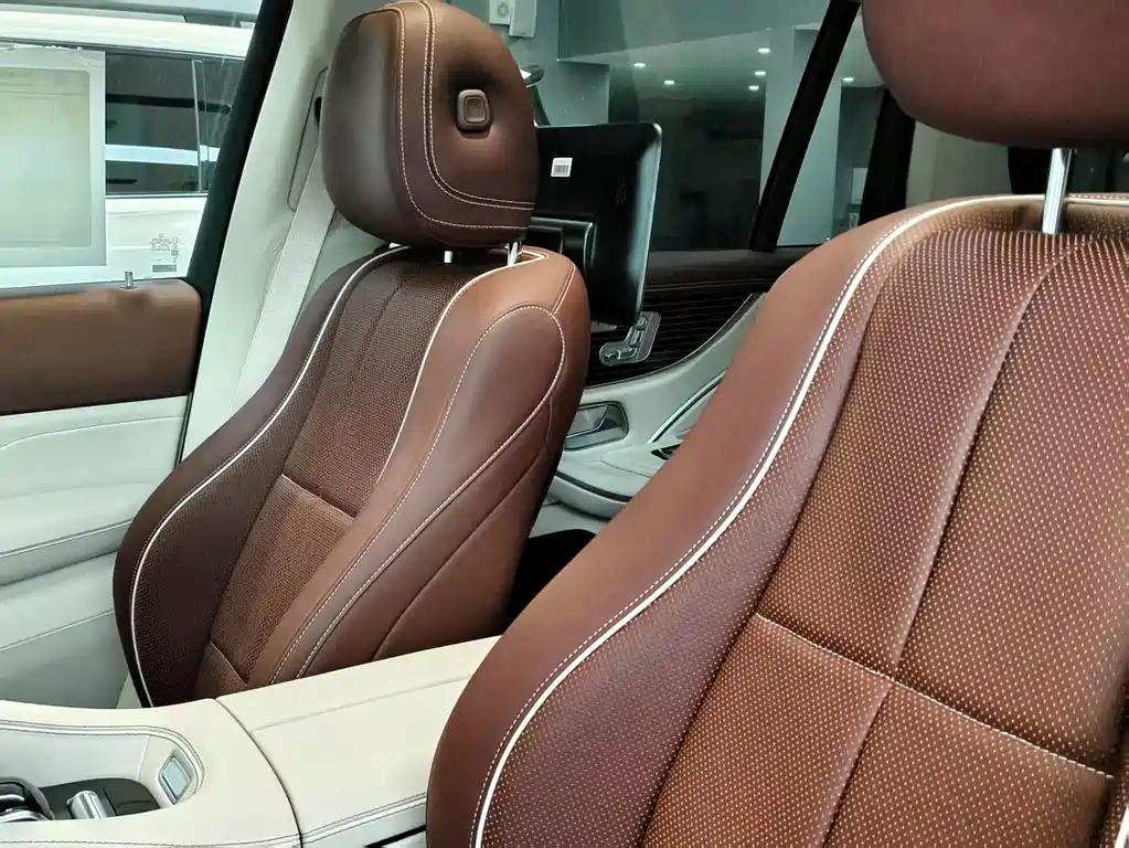 Mercedes-Benz GLS — фото 19