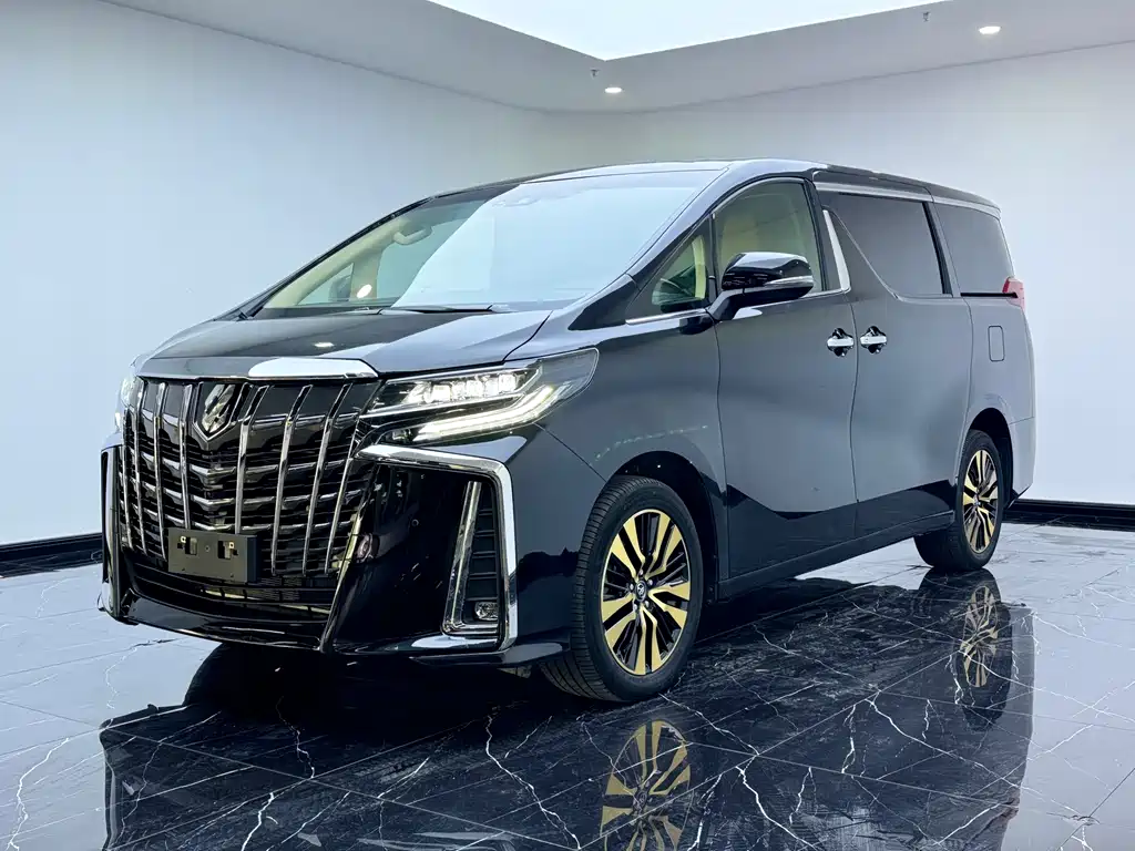 Toyota Alphard 2022 — фото 1