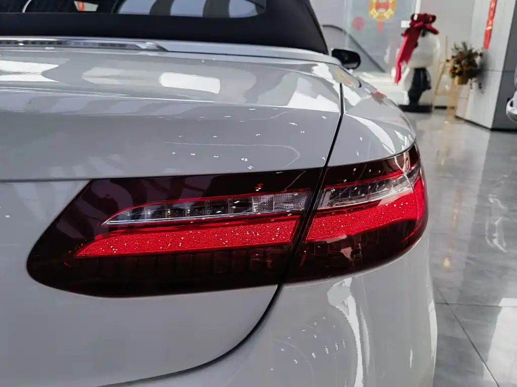 Mercedes-Benz E-Class 2020 — фото 13