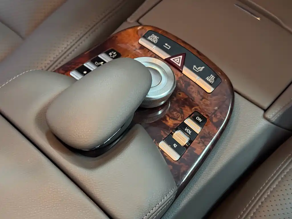 Mercedes-Benz S-Class 2007 — фото 20