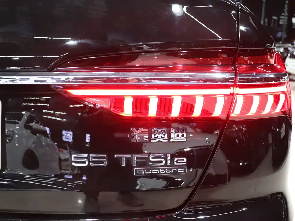 Audi A6L New Energy 2021 — фото 14