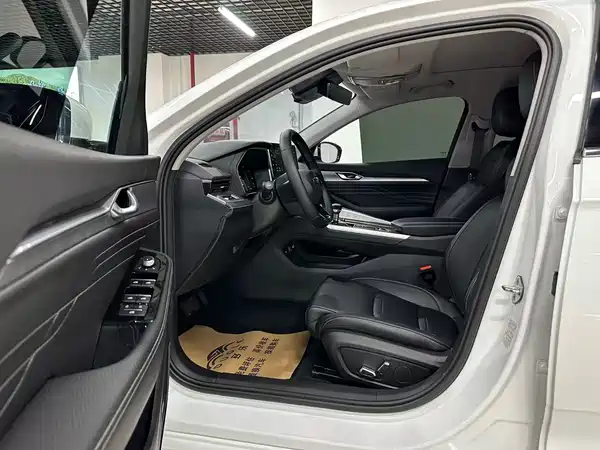 Geely Xingrui 2023