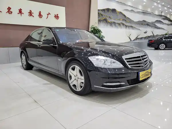 Mercedes-Benz S-Class 2008