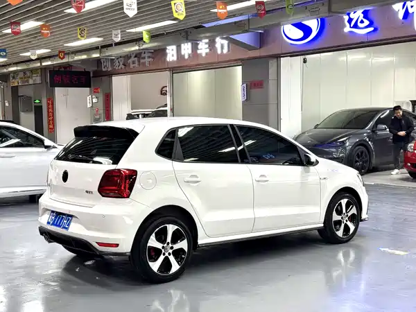 Volkswagen Polo 2016