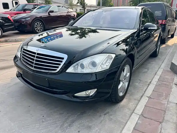 Mercedes-Benz S-Class 2004