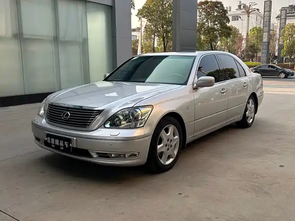 Lexus LS 2005