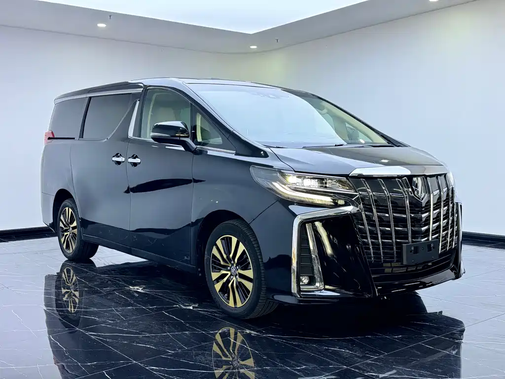 Toyota Alphard 2022 — фото 3