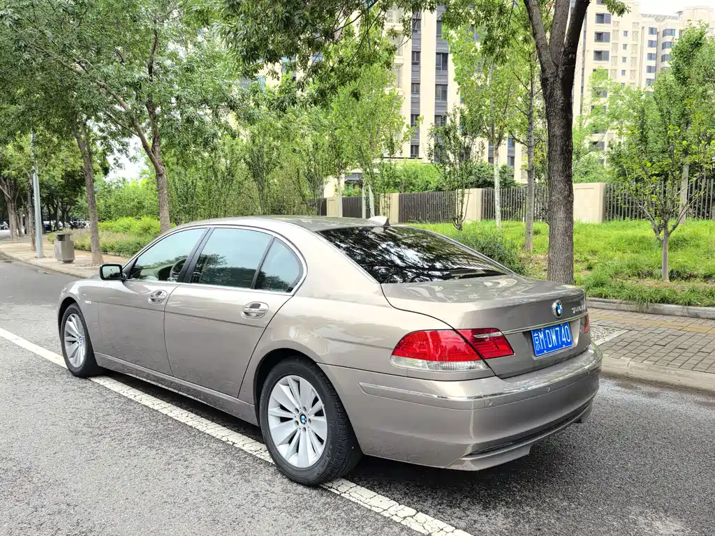 BMW 7 Series 2007 — фото 15