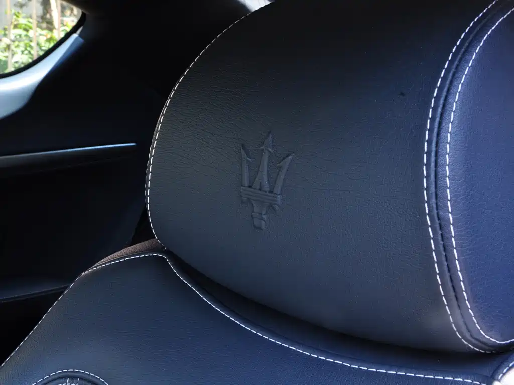 Maserati GranTurismo 2016 — фото 11