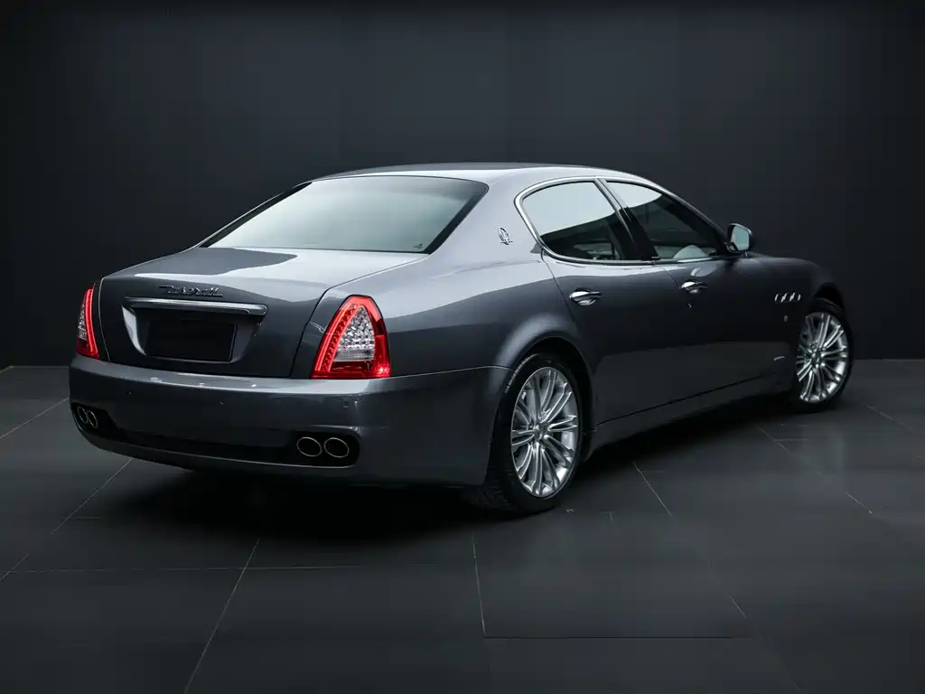 Maserati Quattroporte 2010 — фото 4