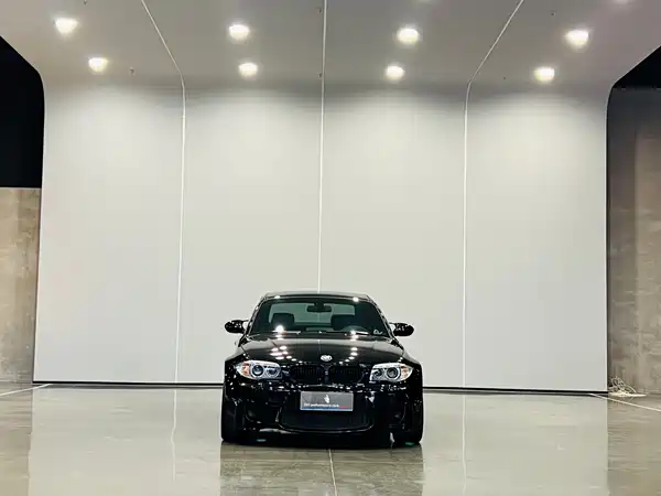 BMW 1 Series M 2011