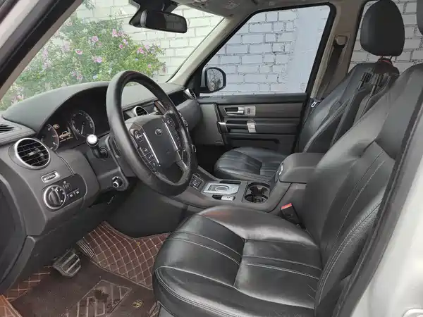 Land Rover Discovery 2016