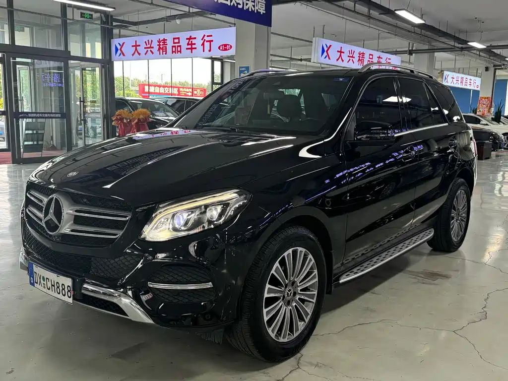 Mercedes-Benz GLE 2017 — фото 1