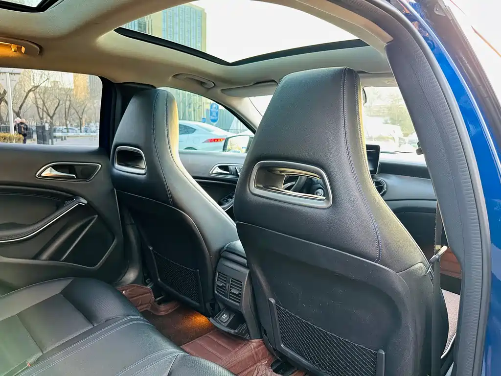 Mercedes-Benz GLA 2019 — фото 23
