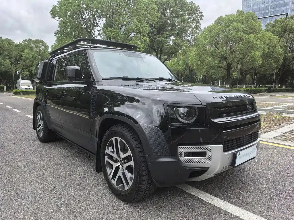 Land Rover Defender 2023 — фото 6