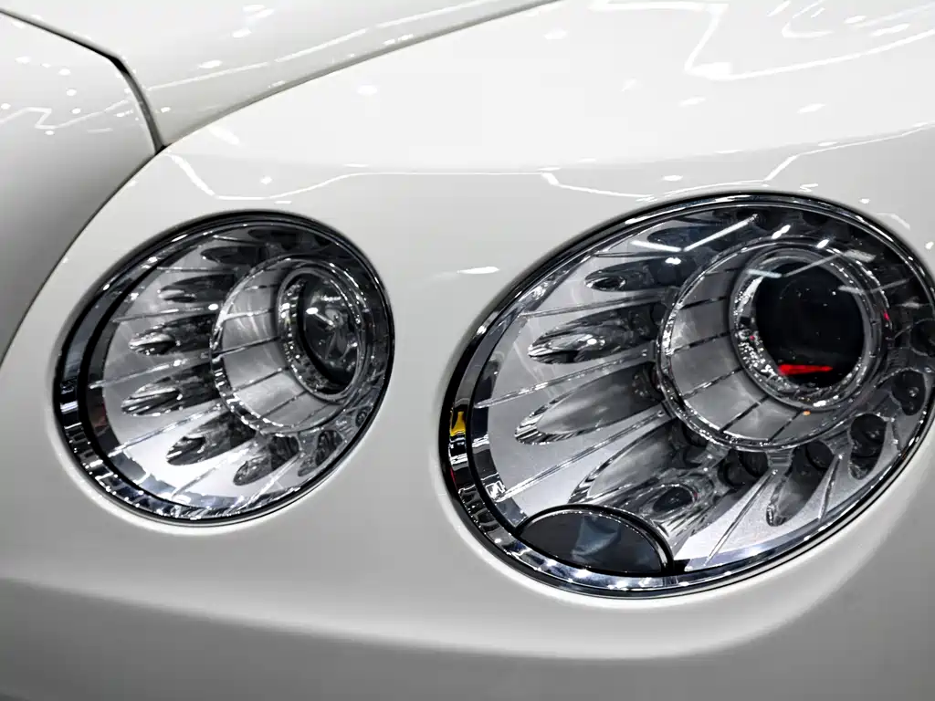 Bentley Flying Spur 2019 — фото 9
