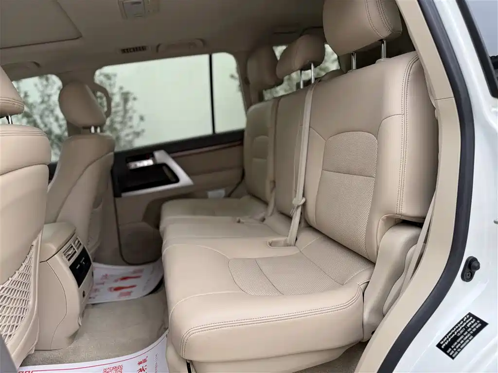 Toyota Land Cruiser 2019 — фото 14