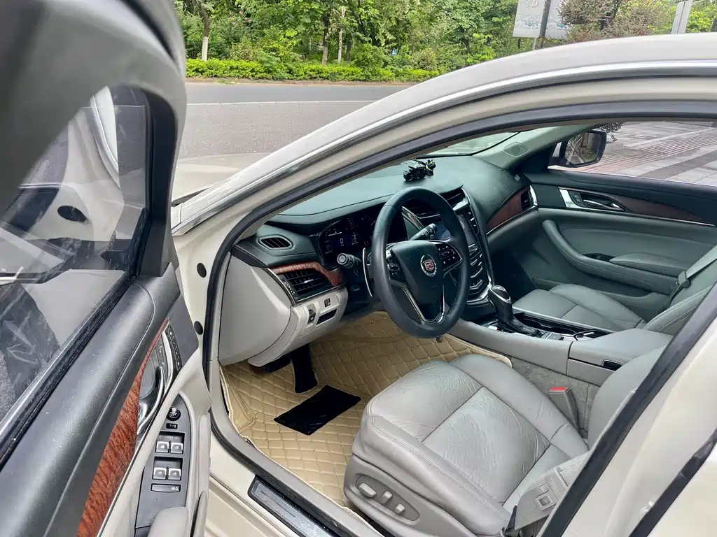 Cadillac CTS 2015 — фото 4