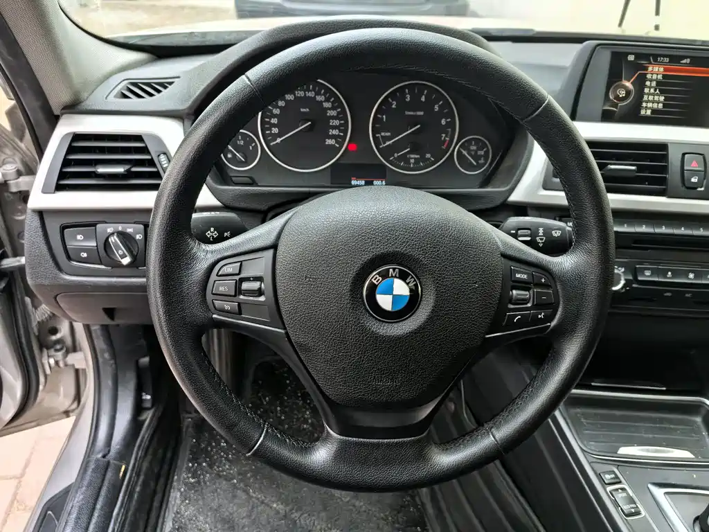 BMW 3 Series 2015