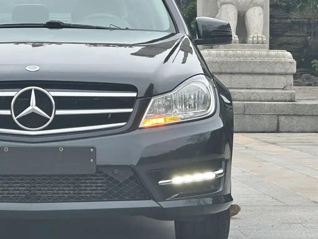Mercedes-Benz C-Class 2014 — фото 18