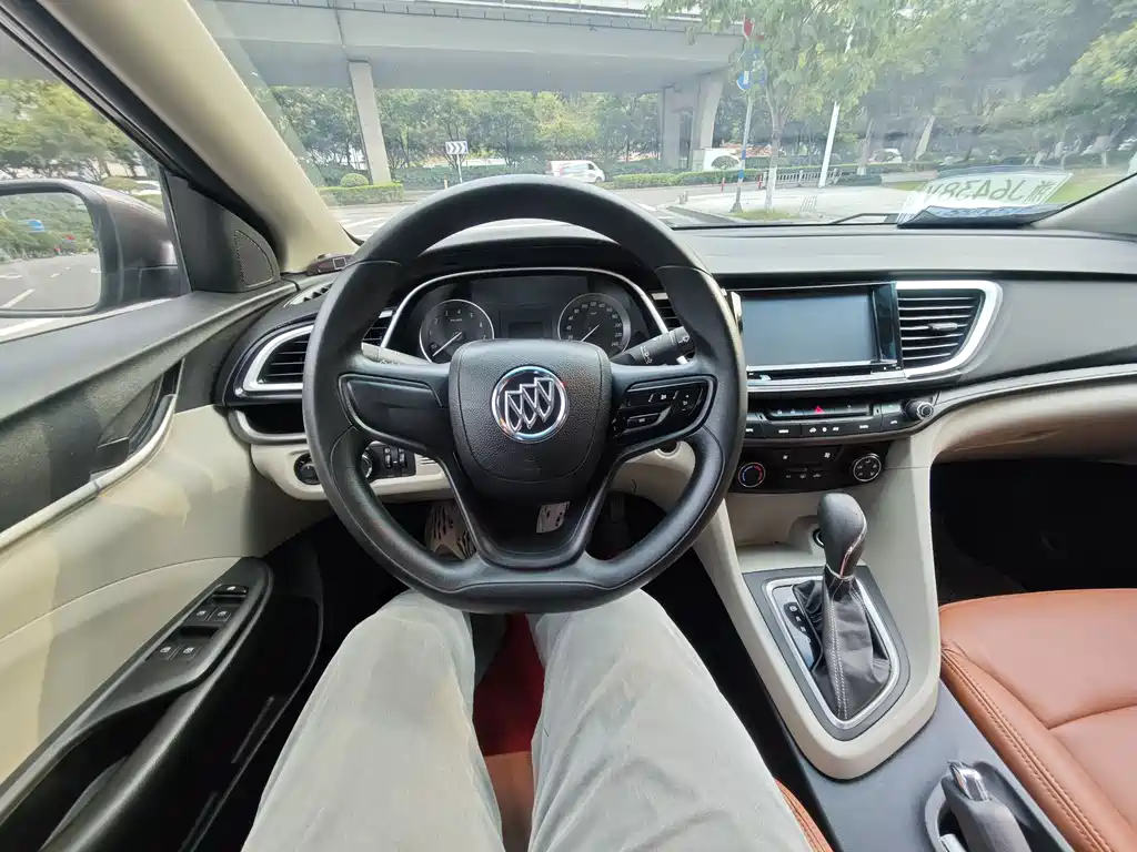 Buick Excelle 2015 — фото 9