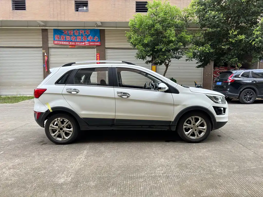 BAIC New Energy EX 2018 — фото 4