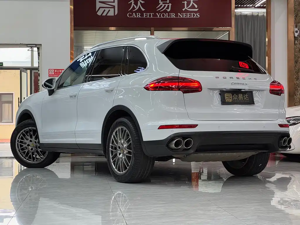 Porsche Cayenne 2015 — фото 4