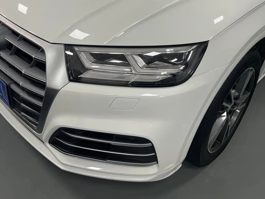 Audi Q5L 2019 — фото 4