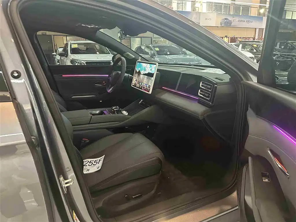 BYD Qin L 2025 — фото 10