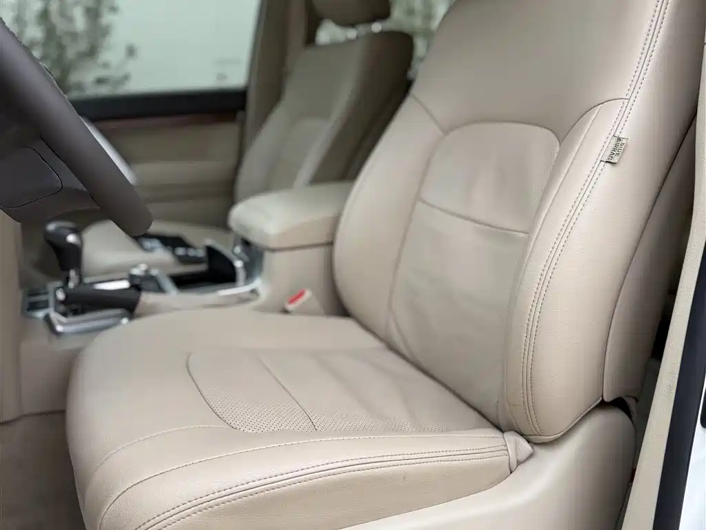 Toyota Land Cruiser 2019 — фото 8