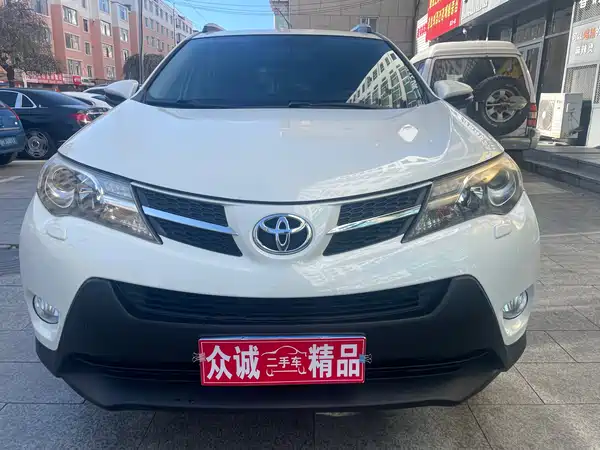 Toyota RAV4 2015