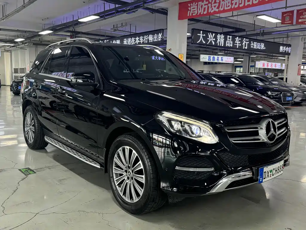 Mercedes-Benz GLE 2017 — фото 3