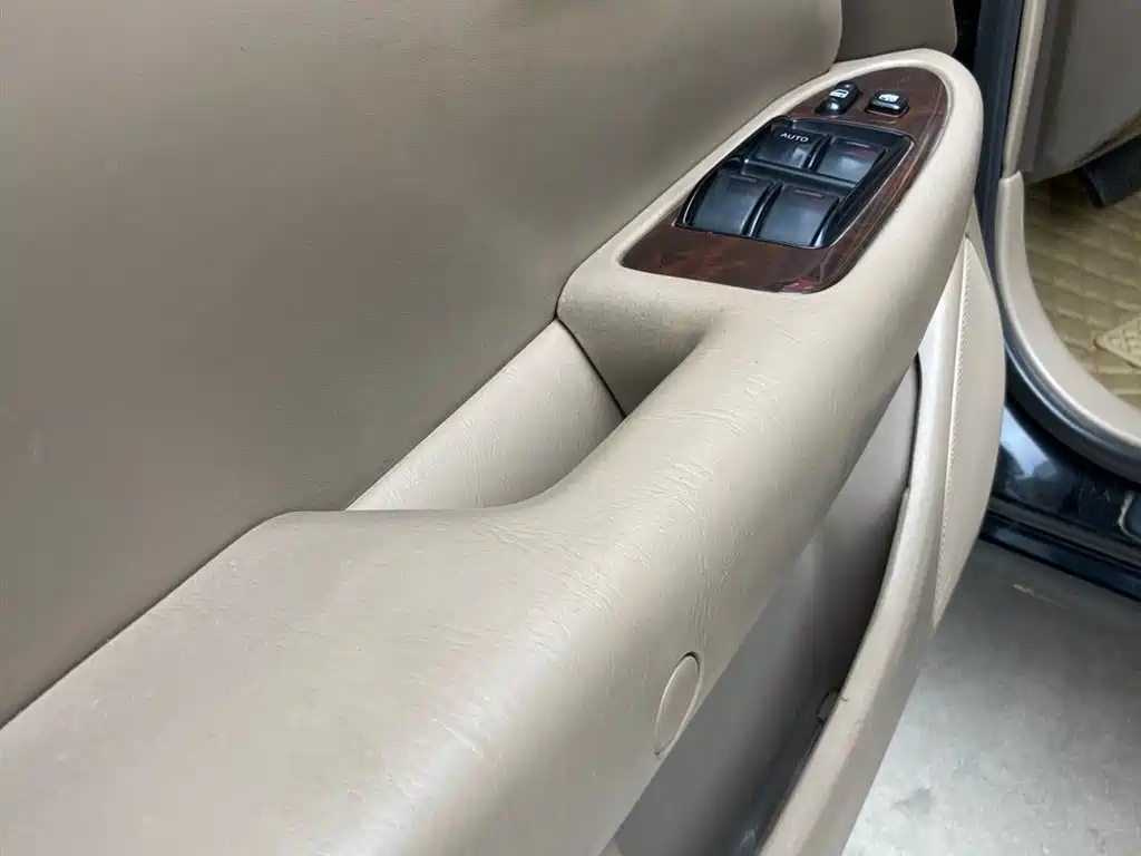 Toyota Camry 2001 — фото 12