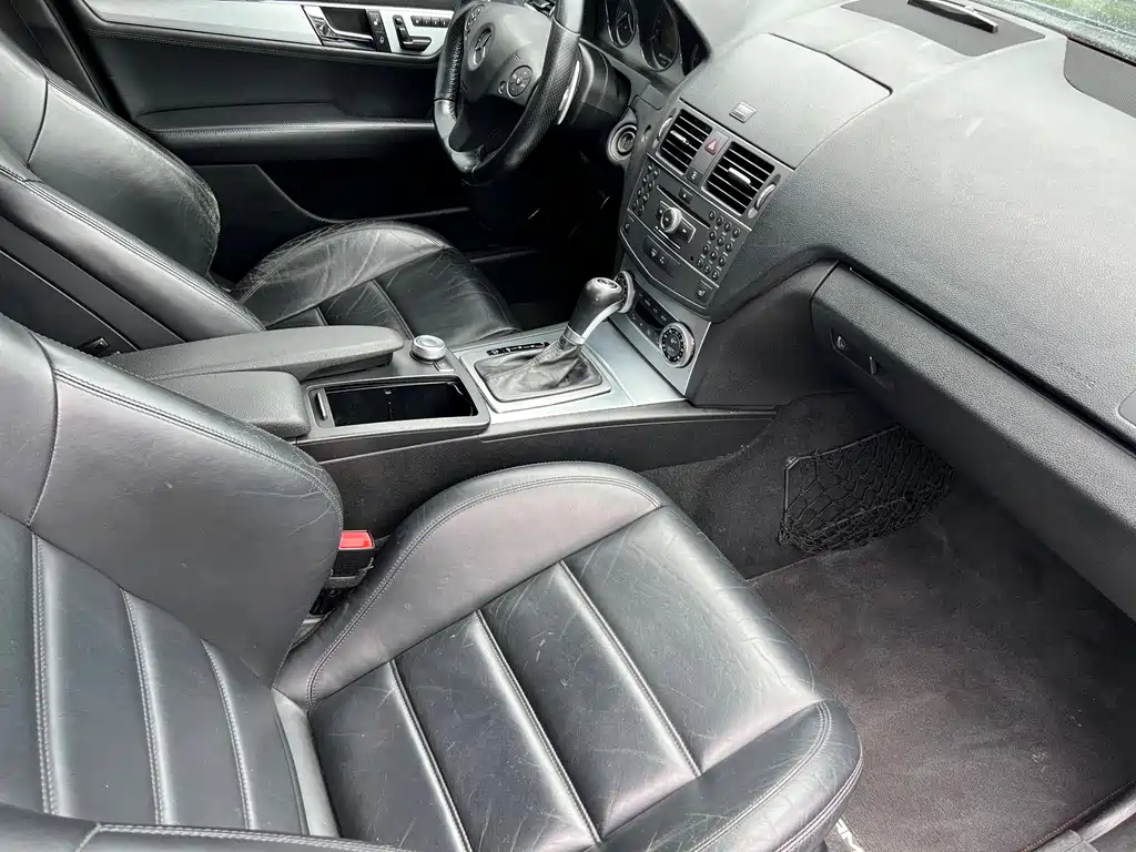 Mercedes-Benz C-Class AMG 2011 — фото 19