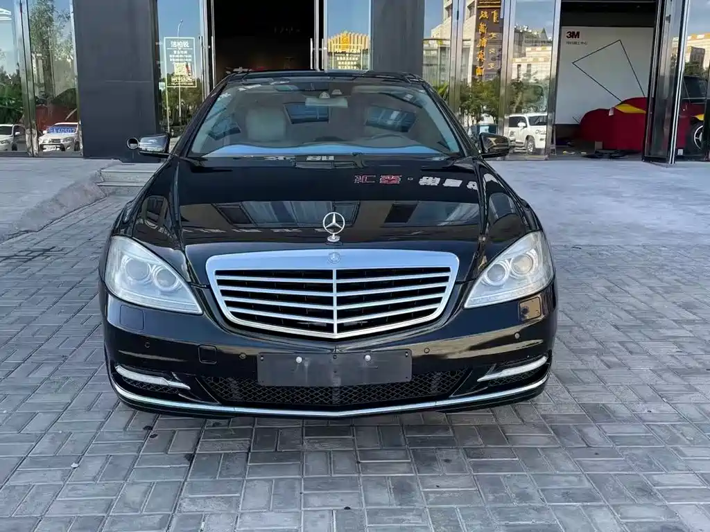 Mercedes-Benz S-Class 2010 — фото 1