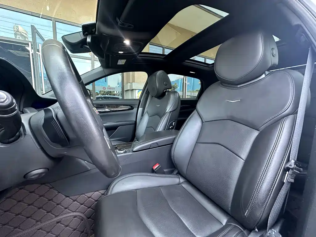 Cadillac CT6 2021 — фото 15