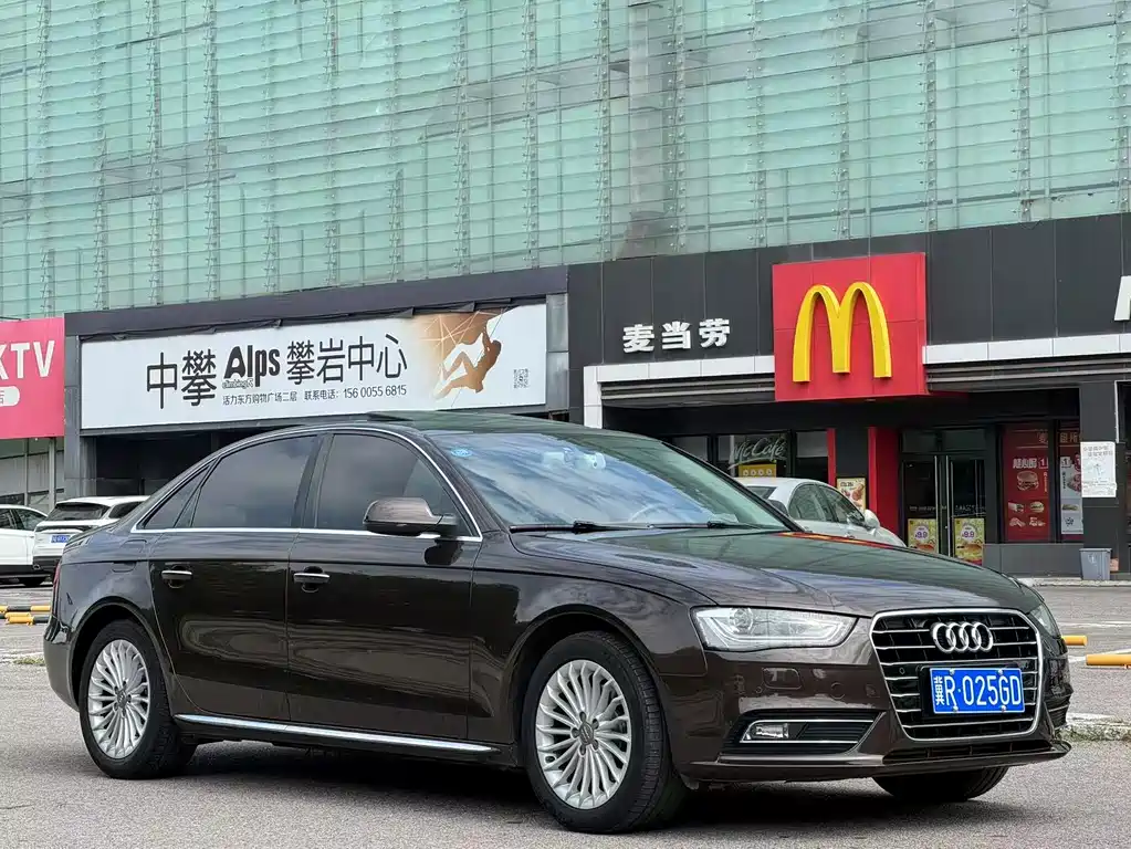 Audi A4L 2016 — фото 3